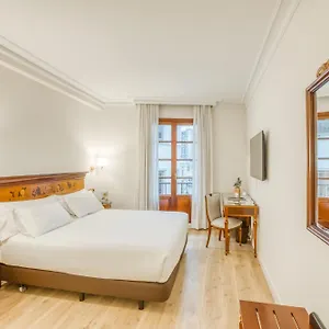 Sercotel Arenal Hotel