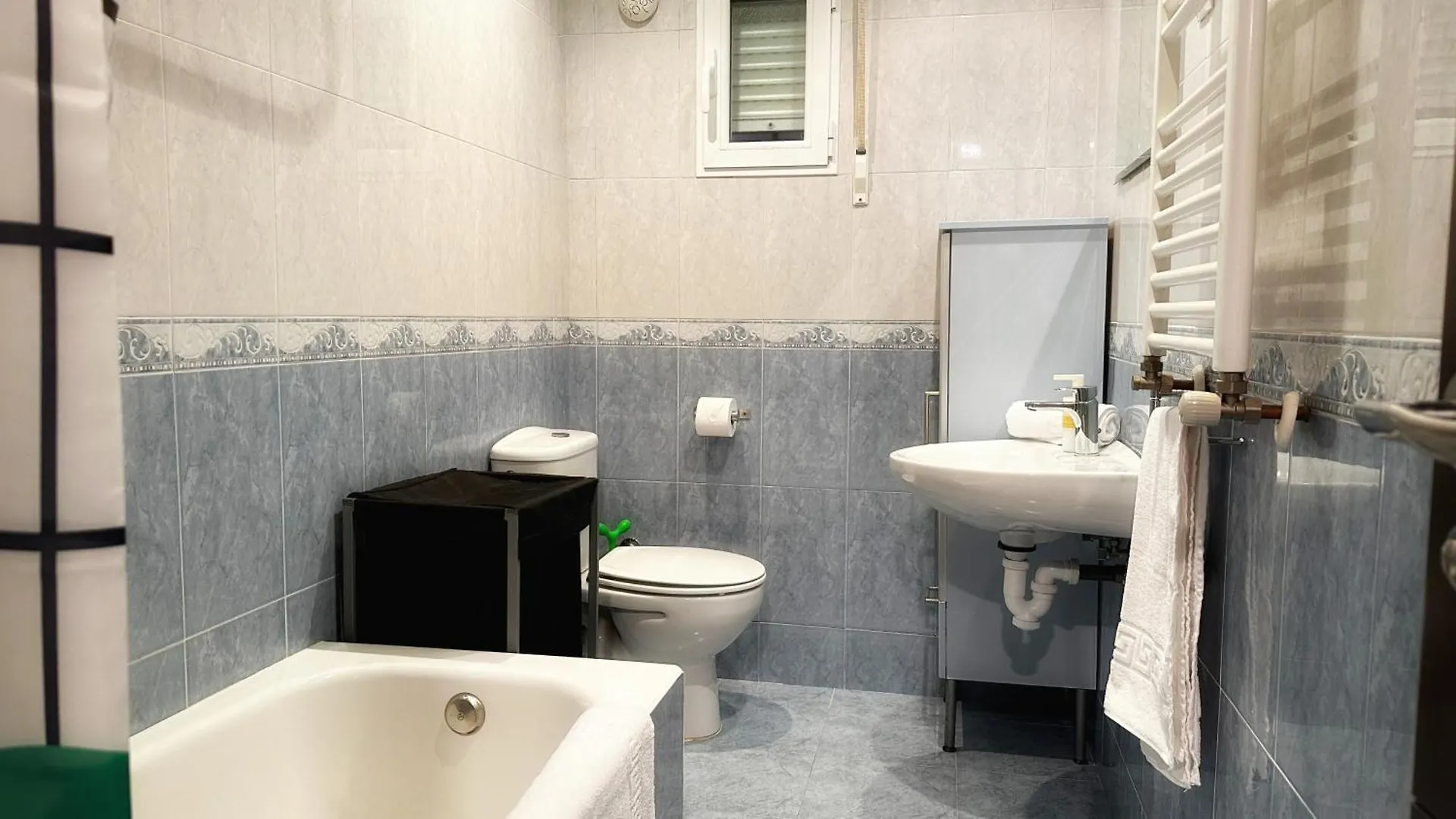 Vivienda Turistica Ciudad Jardin Con Tranquilidad Y Wifi Apartment Bilbao Spain